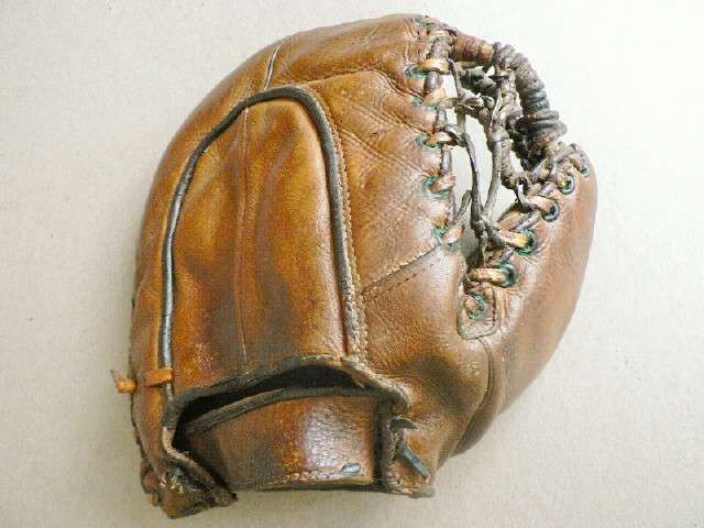 Lefty Grimm Wilson Back